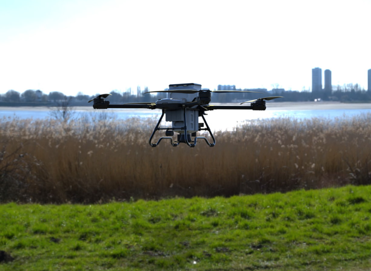 agriculture spraing drone aquatic broadcasting